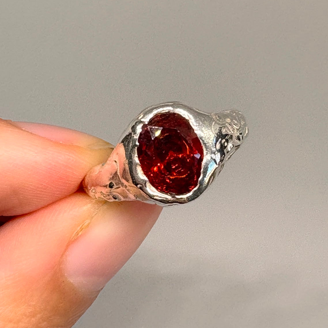 Anillo Lava