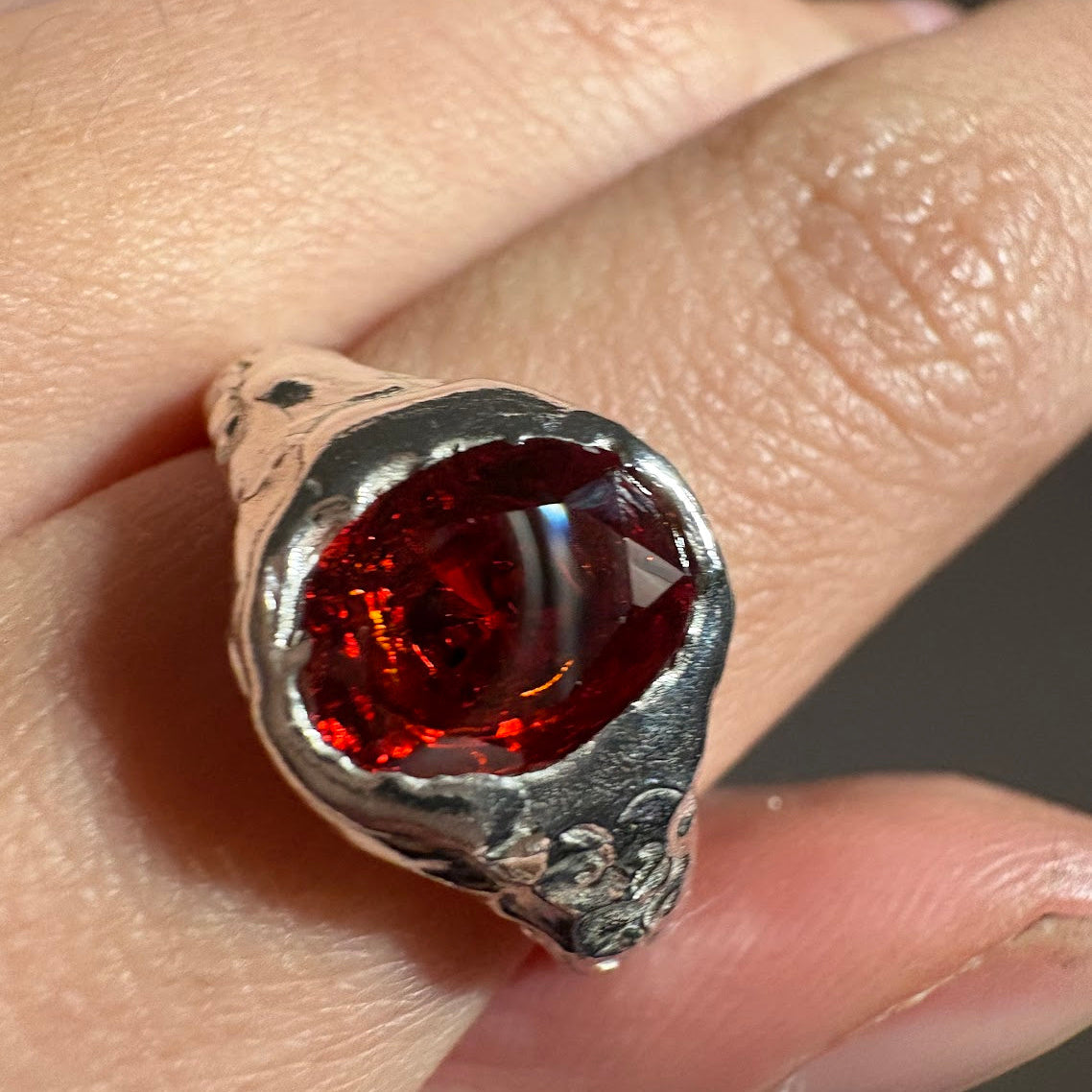 Anillo Lava