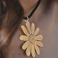 Colgante Flor Margarita Oro